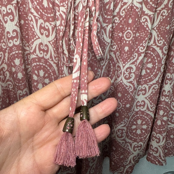 Lovestitch Red Paisley Flowy Romper Size M - Picture 5 of 9